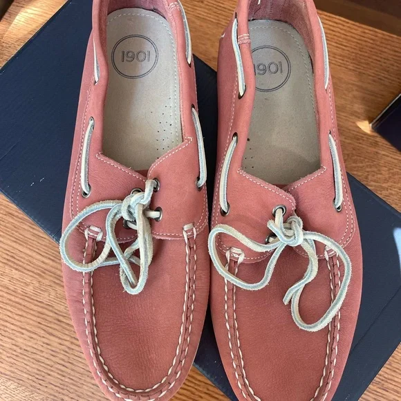 Mens 1901 pink Nuback loafers, size 8m - Picture 3 of 7